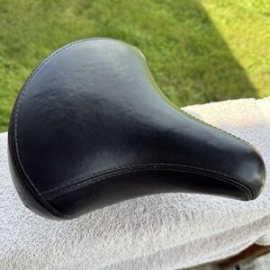 Wide Comfort Bicycle Saddle Black Dual Spring Cruiser Bike Seat Padded Saddle